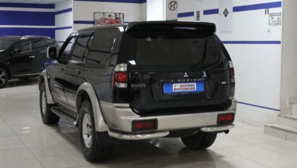 Mitsubishi pajero sport 2